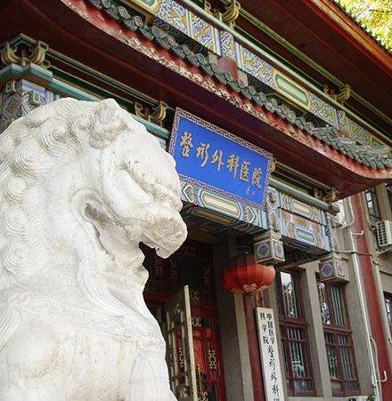 全國隆胸正規(guī)醫(yī)院排前五！北京八大處、武漢協(xié)和等點評！