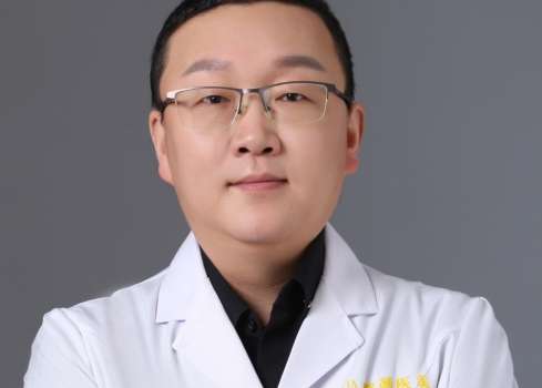 河南整形醫(yī)生楊慶賓怎么樣？在隆鼻，鼻部修復(fù)等方面也做得越來(lái)越熟練