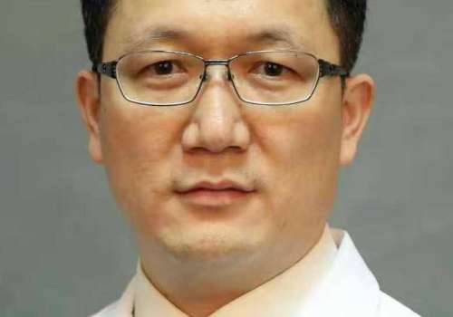 天津朱利民做雙眼皮怎么樣？在眼部整形手術(shù)方面有出色的表現(xiàn)