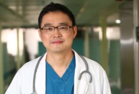 上海九院唇部整形醫(yī)生陳陽怎么樣？是一名副主任，也是一名博士