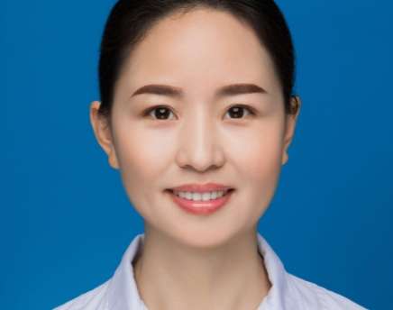 湘雅附二口腔科劉琳怎么樣？于1998年畢業(yè)于口腔醫(yī)學(xué)學(xué)院大學(xué)