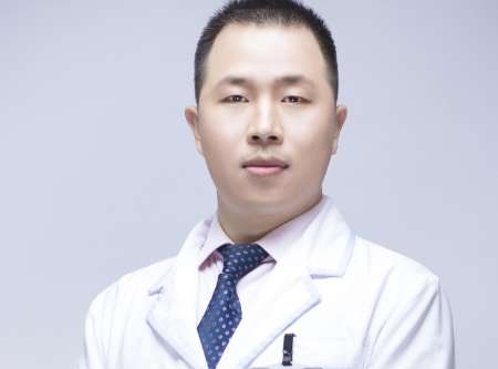 王仁根吸脂怎么樣好不好？王仁根吸脂技術(shù)比較精湛，能力十分強(qiáng)