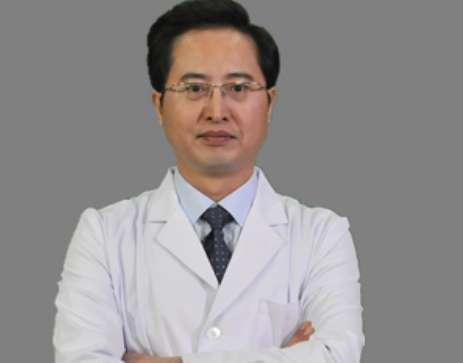 趙延勇做面部拉皮怎么樣？自從畢業(yè)之后一直在臨床進行工作，進行各種領(lǐng)域的研究與學(xué)習(xí)