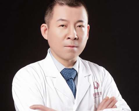 張廣巍整形醫(yī)生怎么樣？有獨(dú)特的操作手法，是寧波薇琳整形外科的院長(zhǎng)