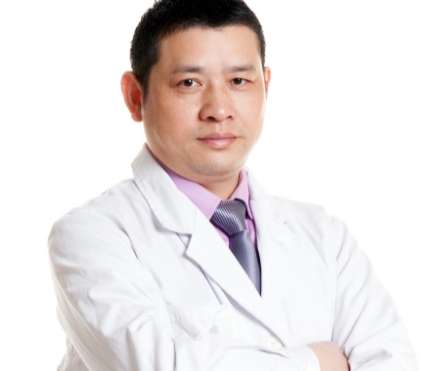 鄧正軍做雙眼皮修復(fù)怎么樣？根據(jù)每位求美者的個(gè)人需求以及個(gè)人形象來提供合適的操作手法