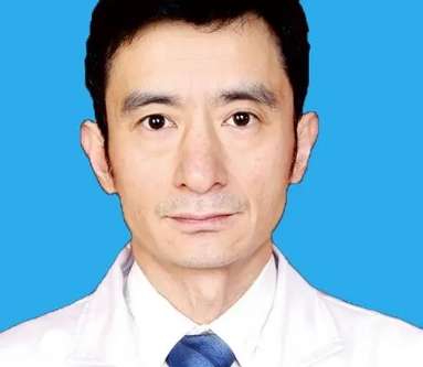 整形醫(yī)生蘆曉磊怎么樣？經(jīng)常參加各種整形技術(shù)交流會議，深受廣大求美者的歡迎